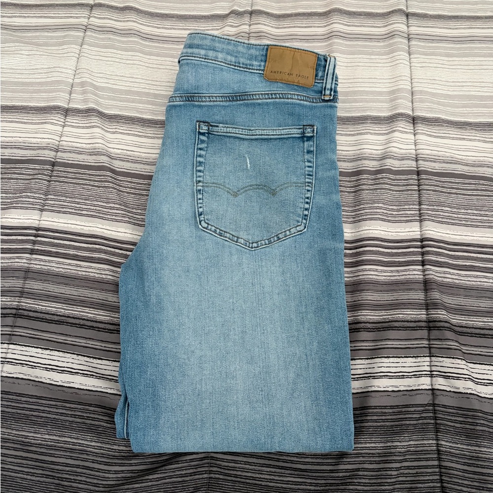 Men’s American Eagle Light Wash Original Straight Jeans - Picture 8 of 8
